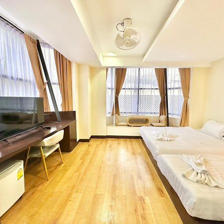 Abc So Hotel Банкок Екстериор снимка