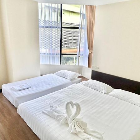 Abc So Hotel Банкок Екстериор снимка