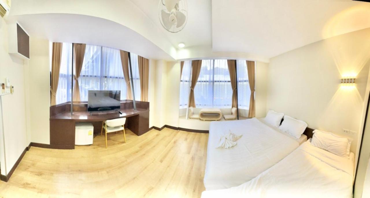 Abc So Hotel Банкок Екстериор снимка