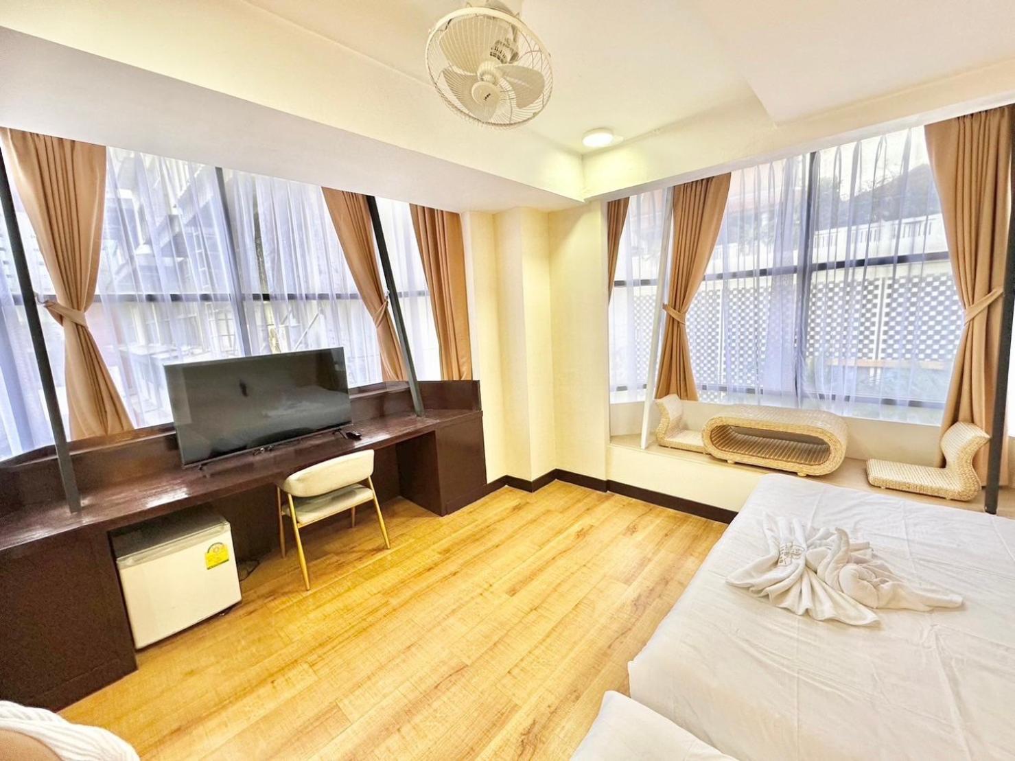 Abc So Hotel Банкок Екстериор снимка
